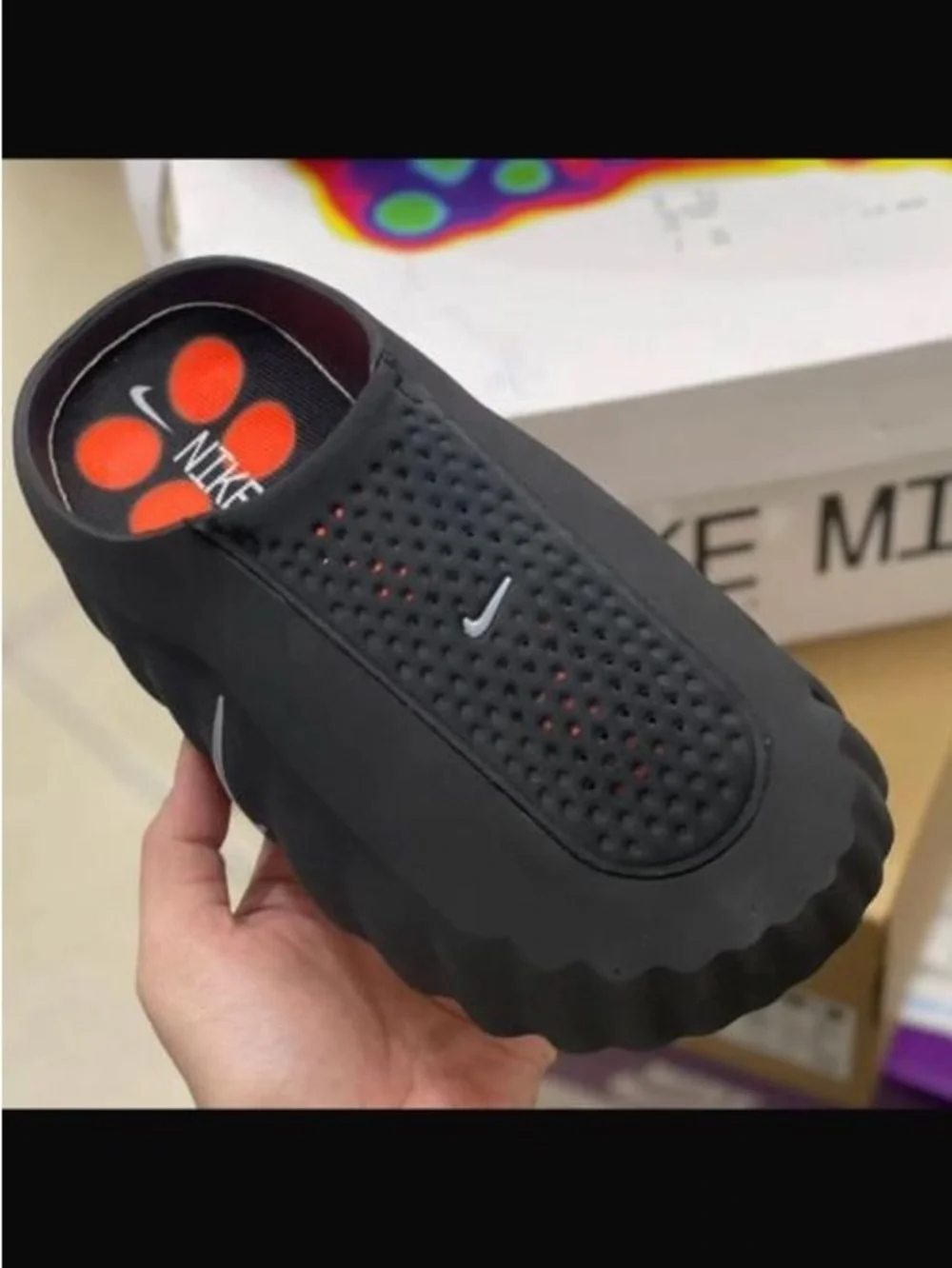 Nike Mind 001